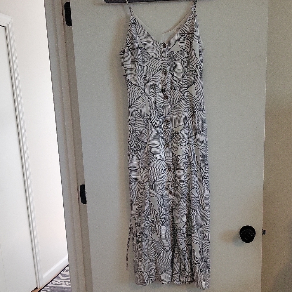 White and Black Leaf Print Dress